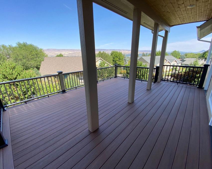Elevated deck with scenic views
